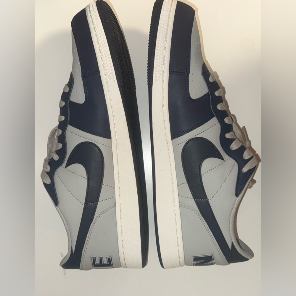 Gorgetown low top dunk - Picture 5 of 10